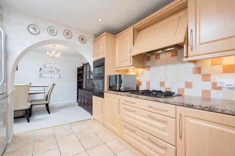 62 Drayton Road, Irthlingborough, Wellingborough, NN9 5TB