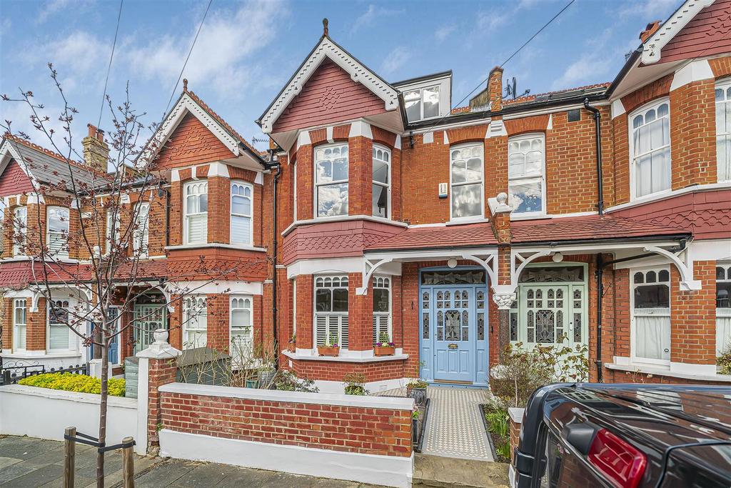 Palmerston Road, East Sheen, SW14 4 bed terraced house £4,000 pcm (£