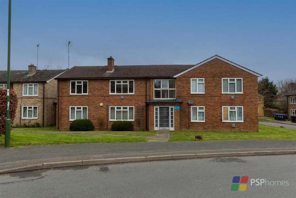 Haywards Heath 2 bed flat £195,000