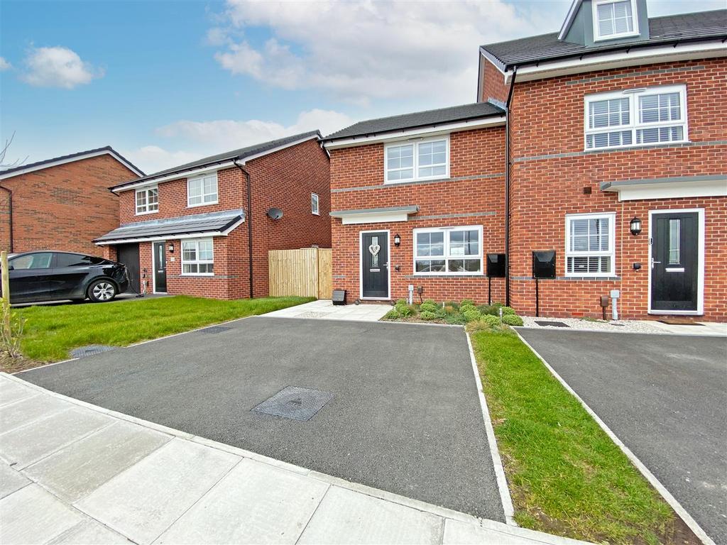 Marmot Road, Formby, Liverpool 2 bed house for sale £230,000