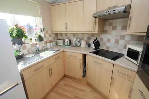 1 bedroom retirement property for sale - Station Road, Addlestone, KT15