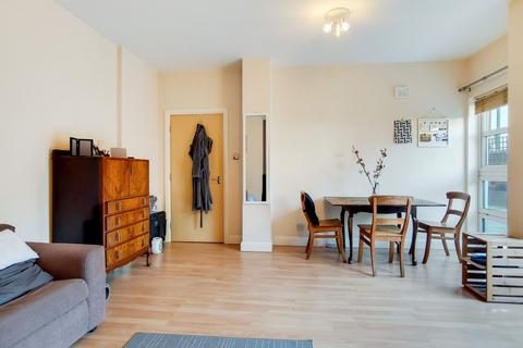 2 bedroom apartment for sale, Rivers House, Aitman Drive, Kew Bridge Road, Brentford