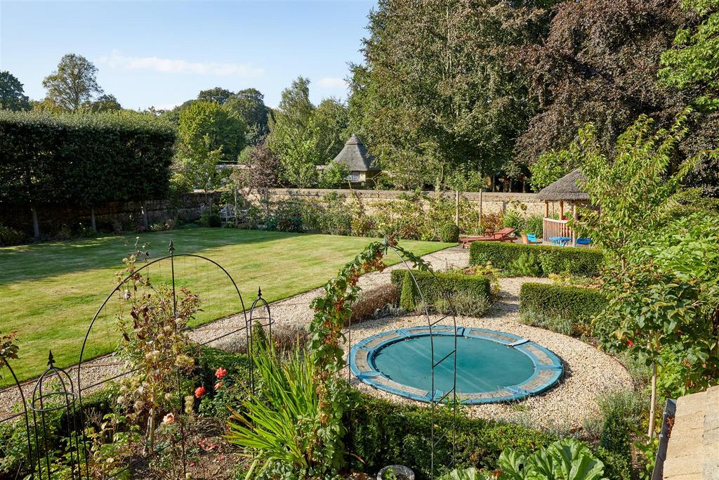 0 J8 A9475.jpg