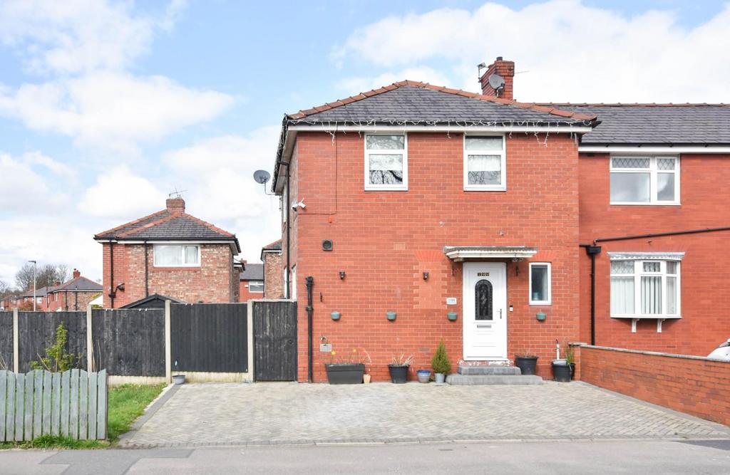 Beech Hill Avenue, Beech Hill, Wigan, WN6 7QB 3 bed end of terrace