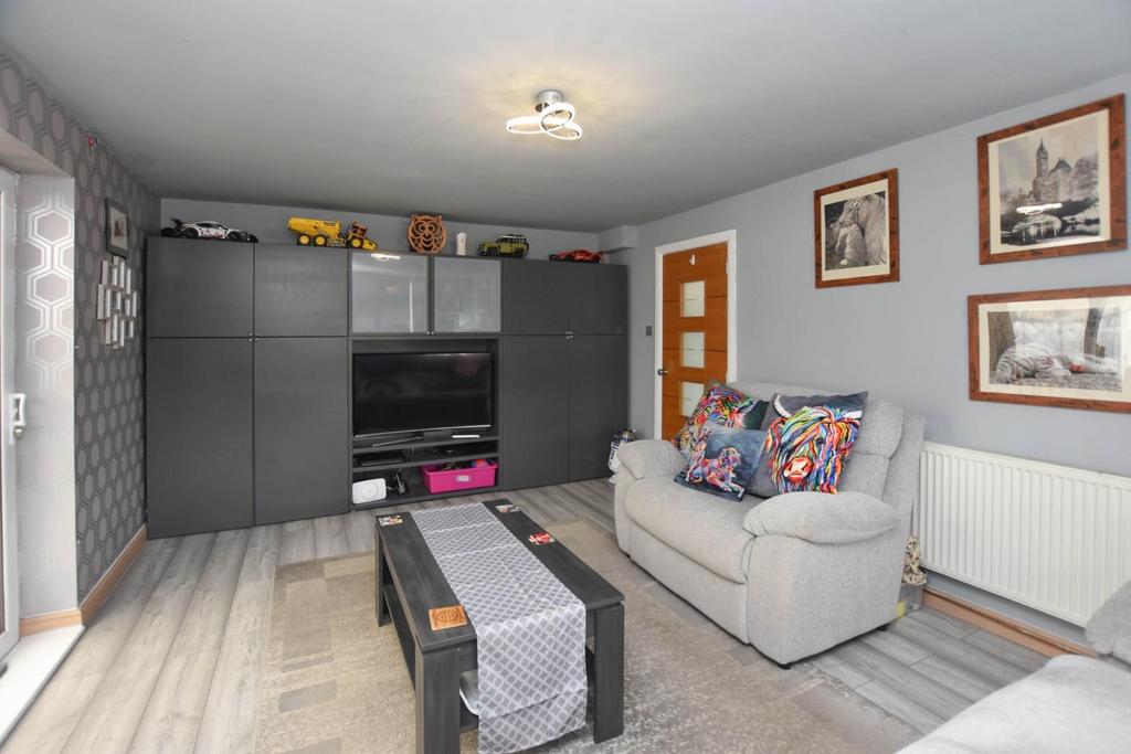 Beech Hill Avenue, Beech Hill, Wigan... 3 bed end of terrace house £