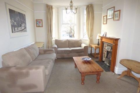 2 bedroom terraced house to rent - Ashfield Road, Hale, WA15 9QJ