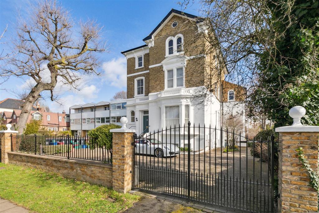 Bolton Road, London, W4 1 bed flat for sale £575,000