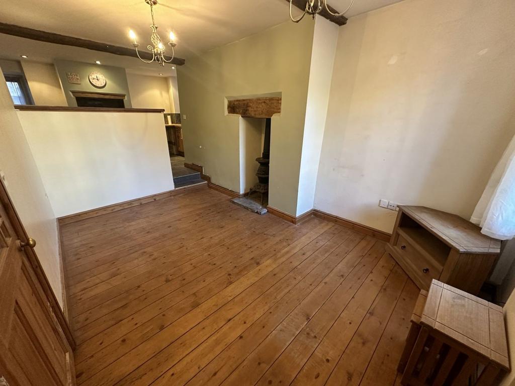 The Struet, Brecon, LD3 2 bed end of terrace house for sale £190,000