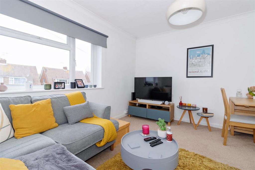 Mansfield Road, Worthing 2 bed for sale £280,000