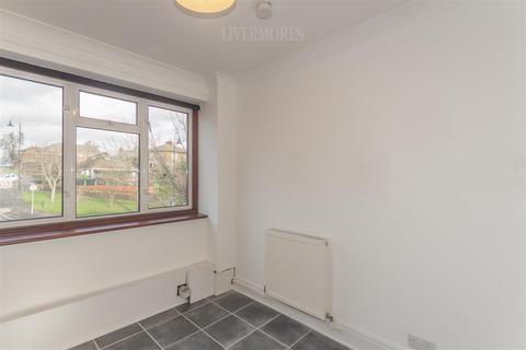 164 Old Road, Dartford, DA1 4DY