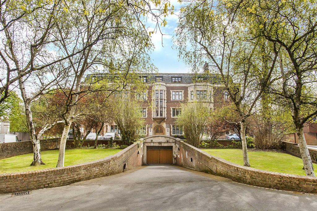 East Heath Road, Hampstead, London 2 bed penthouse £2,300,000