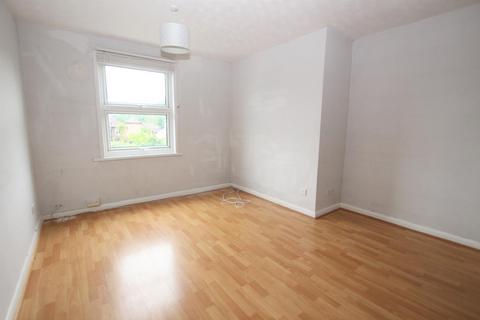 Flat 2, 72 Parkhill Road, Bexley, DA5 1HY