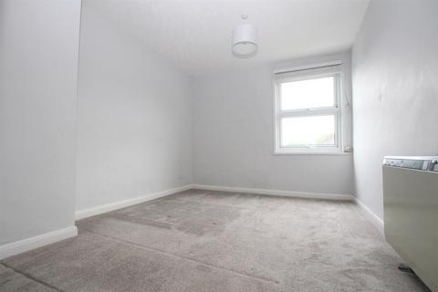 Flat 2, 72 Parkhill Road, Bexley, DA5 1HY