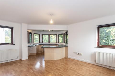 176 Old Road, Crayford, Dartford, DA1 4DY