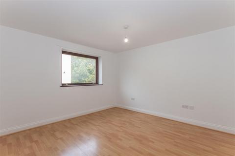 176 Old Road, Crayford, Dartford, DA1 4DY