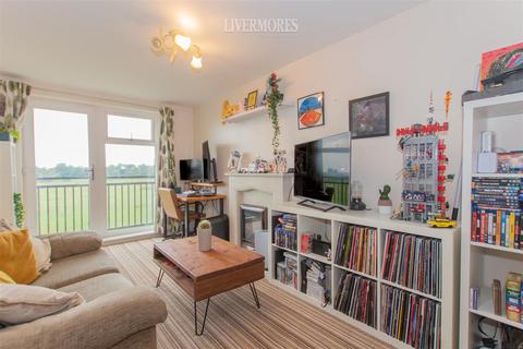58 Tanners Close, Crayford, Dartford, DA1 4FF