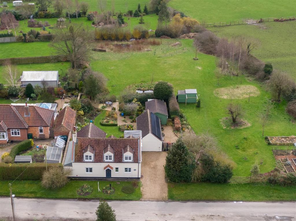 Pump Cottage, West End, Bainton, Driffield 3 bed cottage for sale £