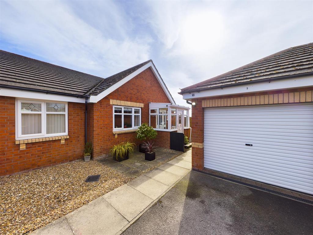 Coniston Close, Bridlington 2 bed semidetached bungalow for sale £