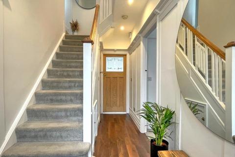4 bedroom semi-detached house for sale - The Avenue, Loansdean, Morpeth