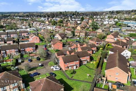 57 Berkeley Close, Abbots Langley, WD5 0XD