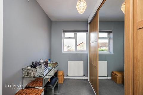 57 Berkeley Close, Abbots Langley, WD5 0XD