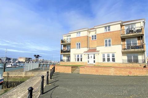2 bedroom apartment for sale, Cavalier Quay, East Cowes