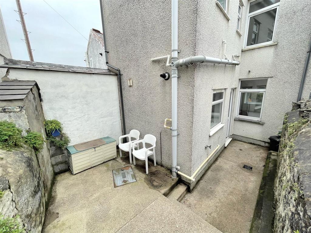 Dunns Lane, Mumbles, Swansea 2 bed semidetached house for sale £320,000