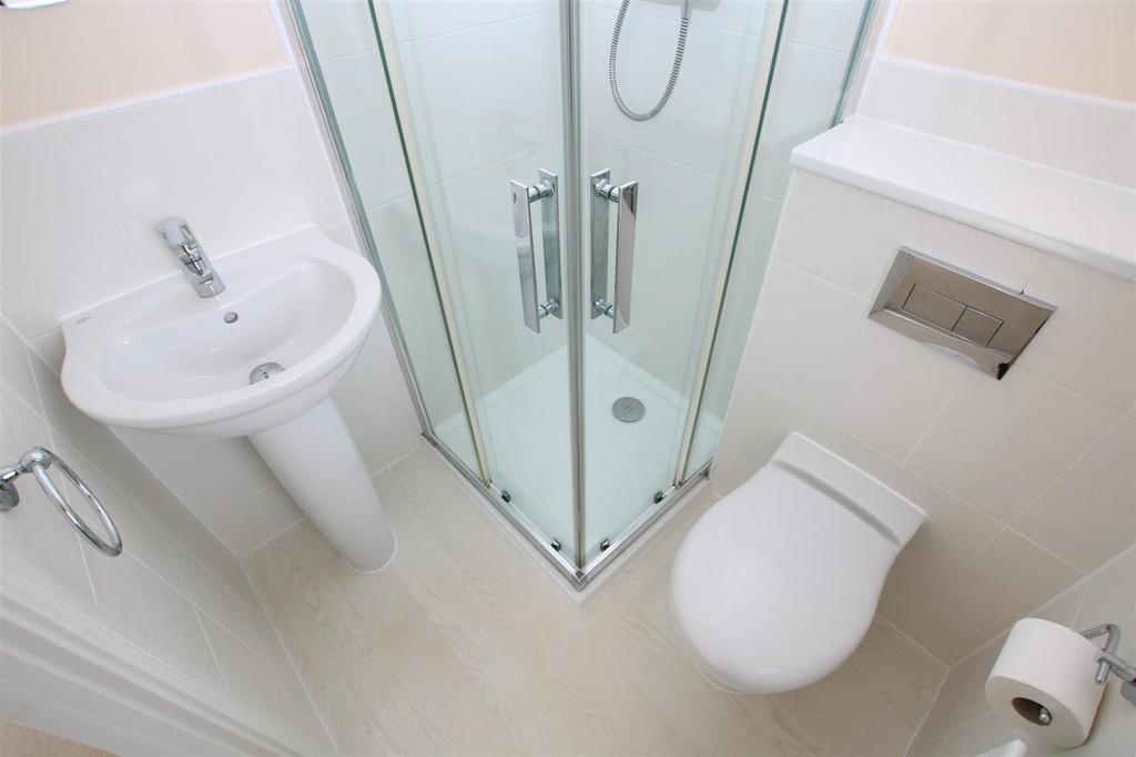 Ensuite.JPG
