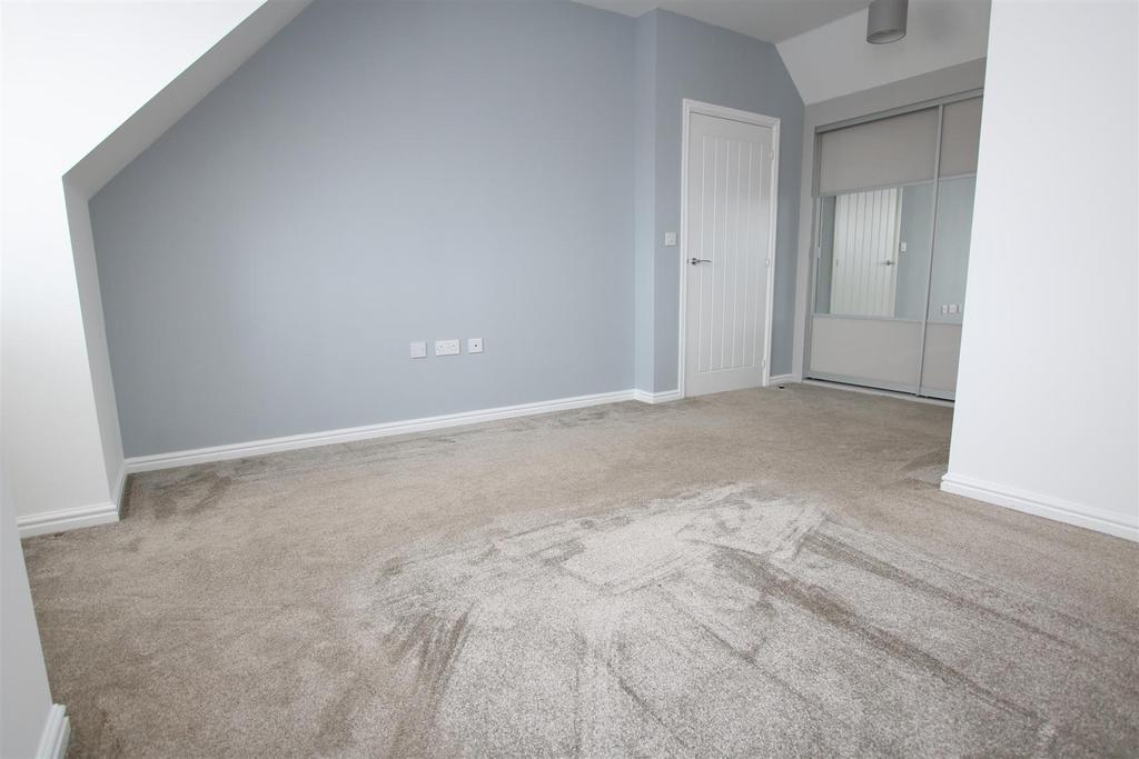 Master Bedroom 3.JPG