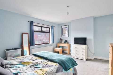 39 Ralstone Avenue, Oldham, OL8 1LY