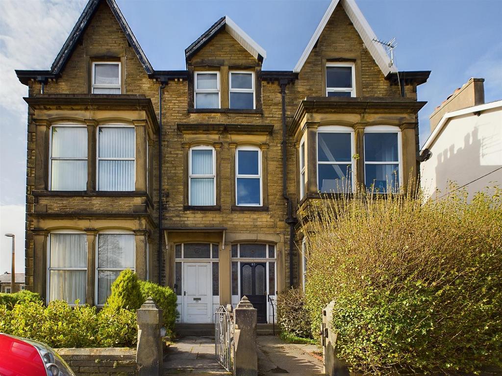 Balmoral Road, Morecambe 7 bed semidetached house for sale £235,000