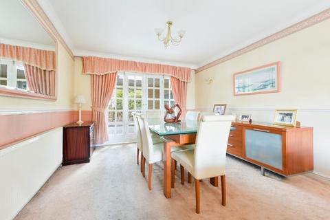 27 Waverley Road, Epsom, KT17 2LJ