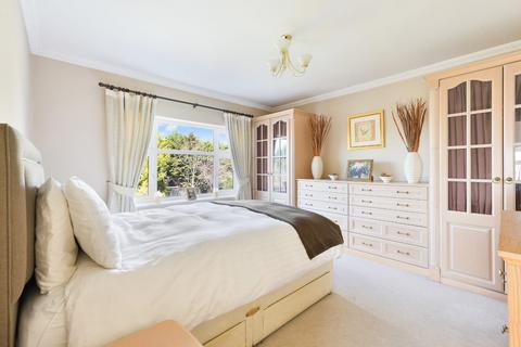 27 Waverley Road, Epsom, KT17 2LJ