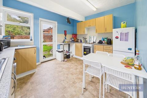 4 bedroom house to rent, Sandhurst Road, Southampton