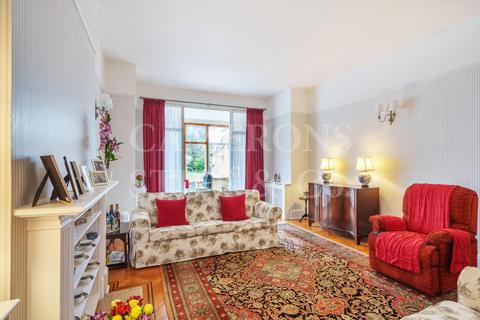 95 Dartmouth Road, London, NW2 4ER