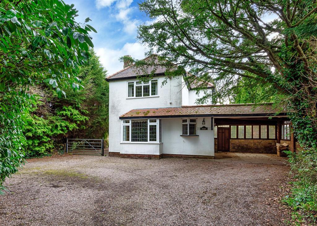 Birchcroft, Holyhead Road, Albrighton 2 bed detached house for sale £