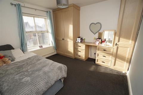 28 Aire Drive, Bolton, BL2 3FX