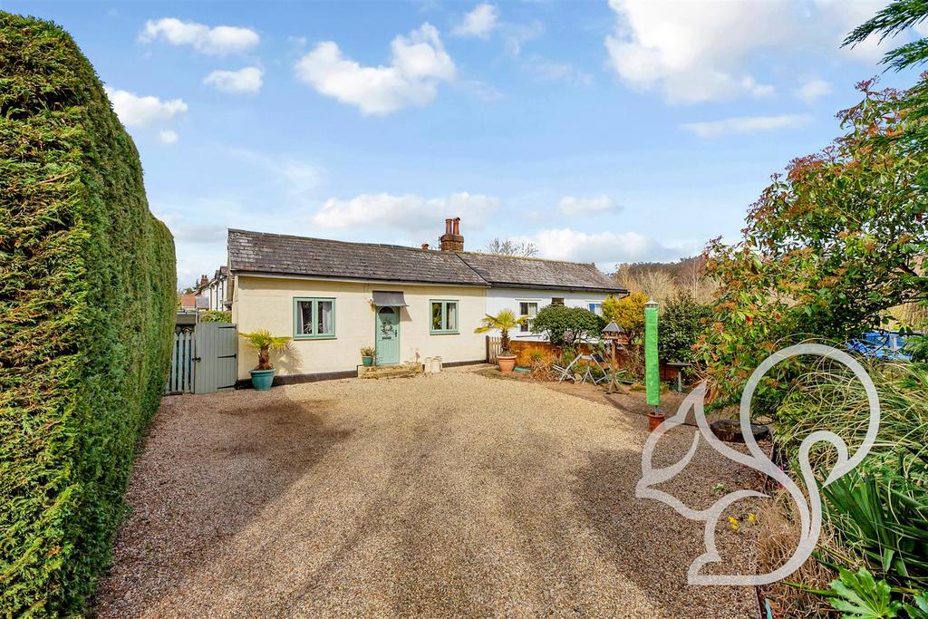 Curds Road, Earls Colne 2 bed semidetached bungalow £280,000