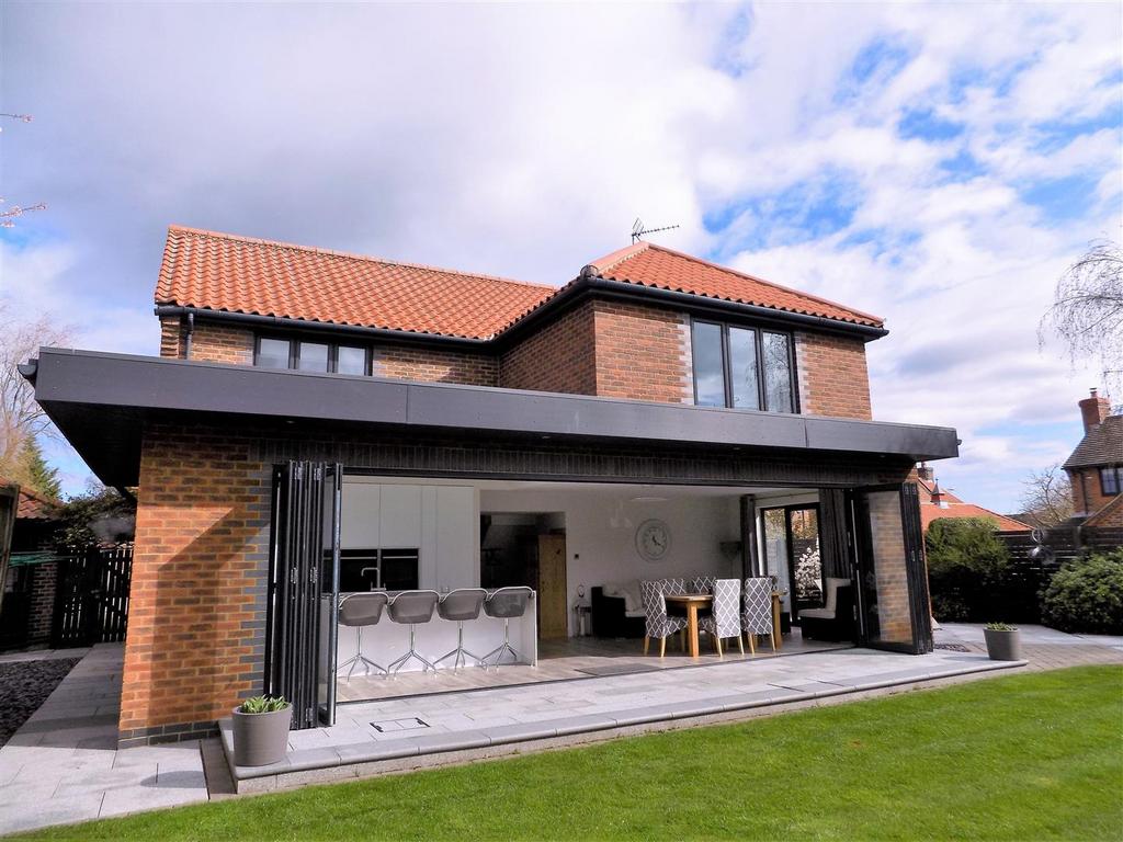 Farm Close, East Bridgford, Nottingham 4 bed detached house £725,000