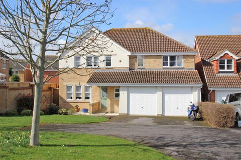 5 bedroom detached house for sale, Osborne Heights, East Cowes
