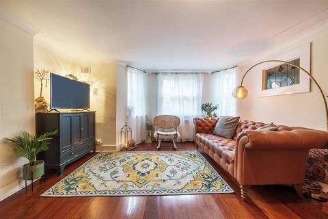 2 bedroom apartment for sale - St. James Road, Surbiton