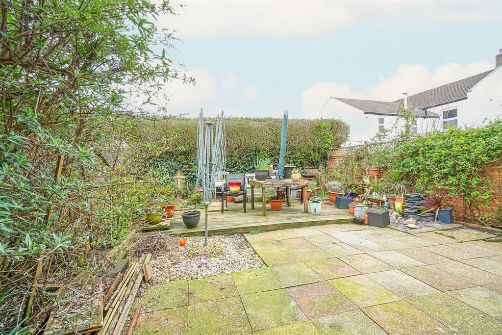 Paynton Road, St. LeonardsOnSea 4 bed semidetached house £340,000
