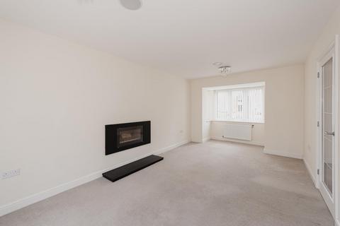 15 Glanville Way, Epsom, KT19 8HT