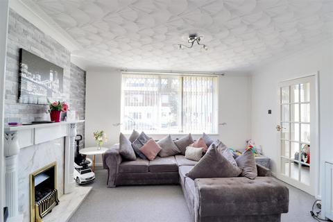 7 Danes Drive, Hessle, HU13 0BT