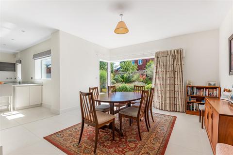 4 Dukes Walk, Exeter, EX2 7FQ