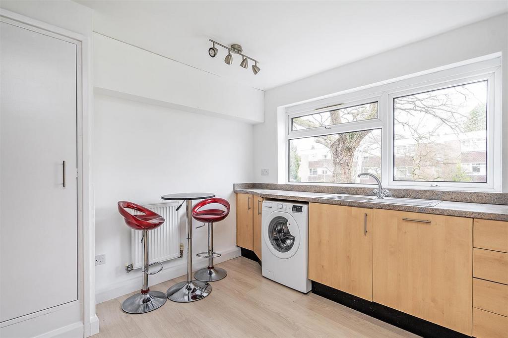 Dingle Lane, Solihull 2 bed apartment for sale £225,000