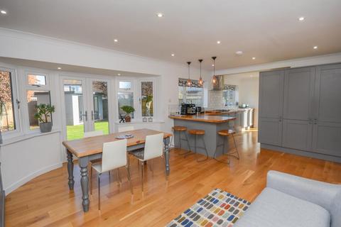 13 Amberley Close, Bristol, BS16 2RR