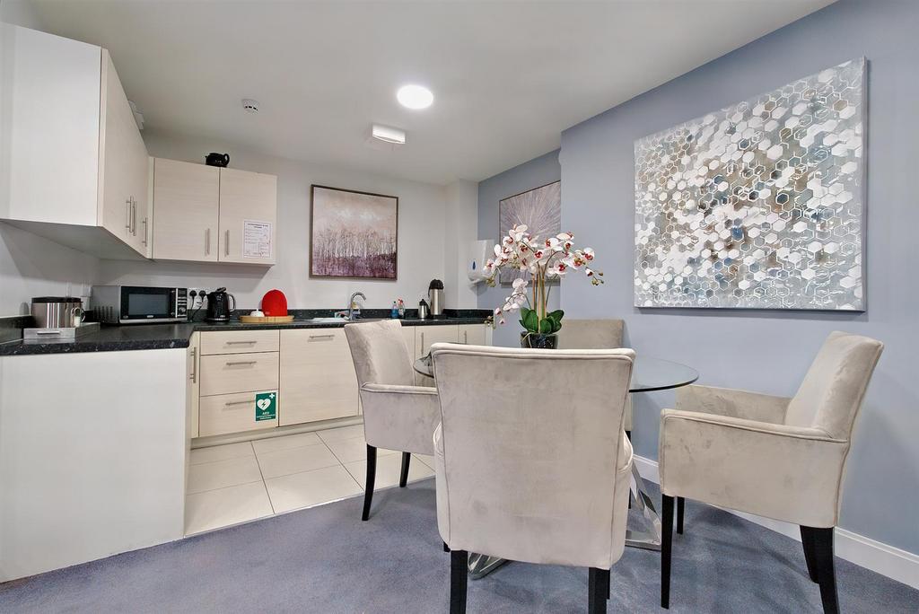 Homeowners Lounge