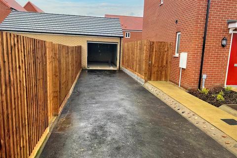 3 bedroom semi-detached house to rent - Harvester Way, Crowland