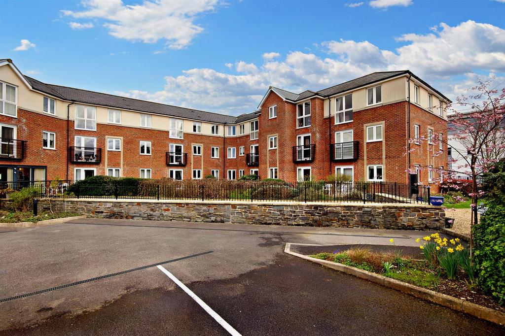 8545379-exterior04-800.JPG